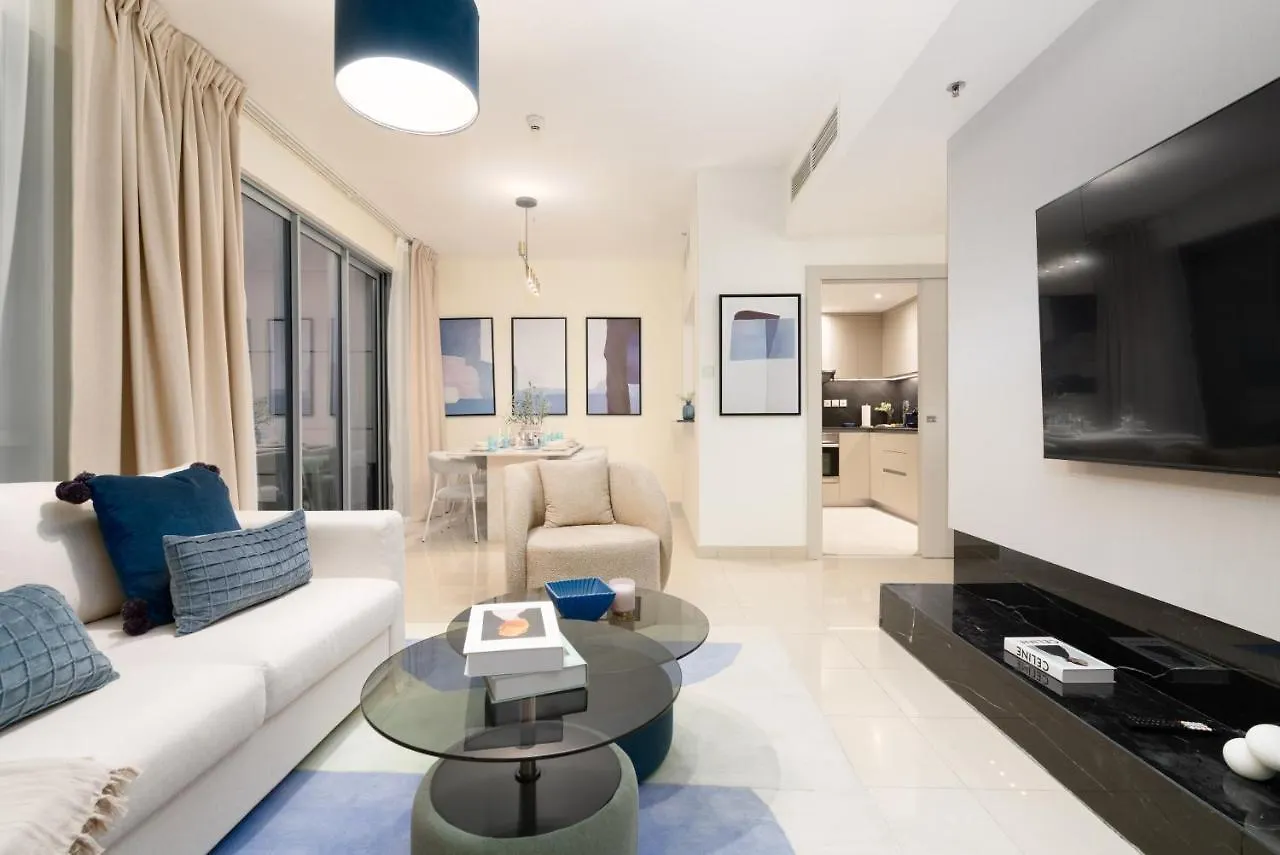 Burj Khalifa Views / 5 Min Walk From Dubai Mall / Dubai Opera / Upgraded / Designer Choice / 8 People / The Best Location 0*,