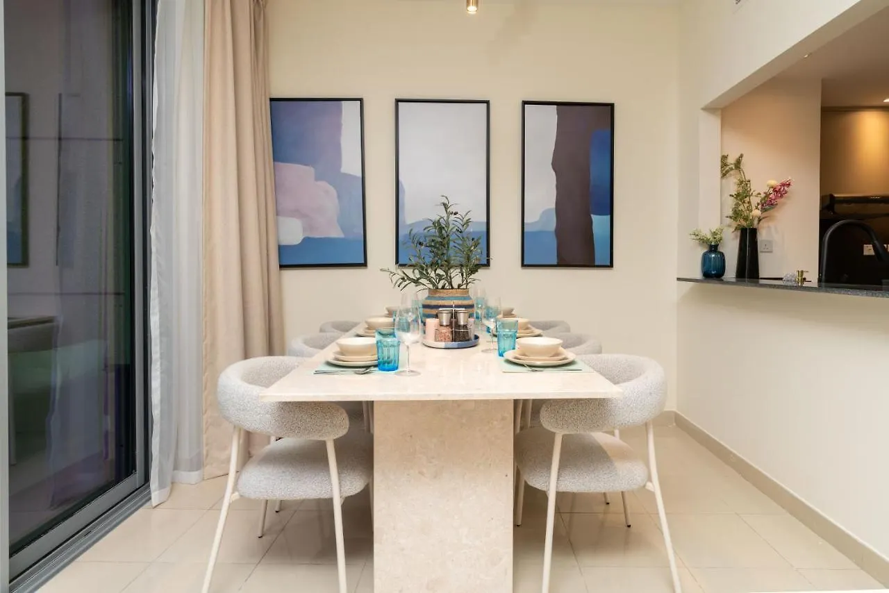 Apartment Burj Khalifa Views / 5 Min Walk From Dubai Mall / Dubai Opera / Upgraded / Designer Choice / 8 People / The Best Location